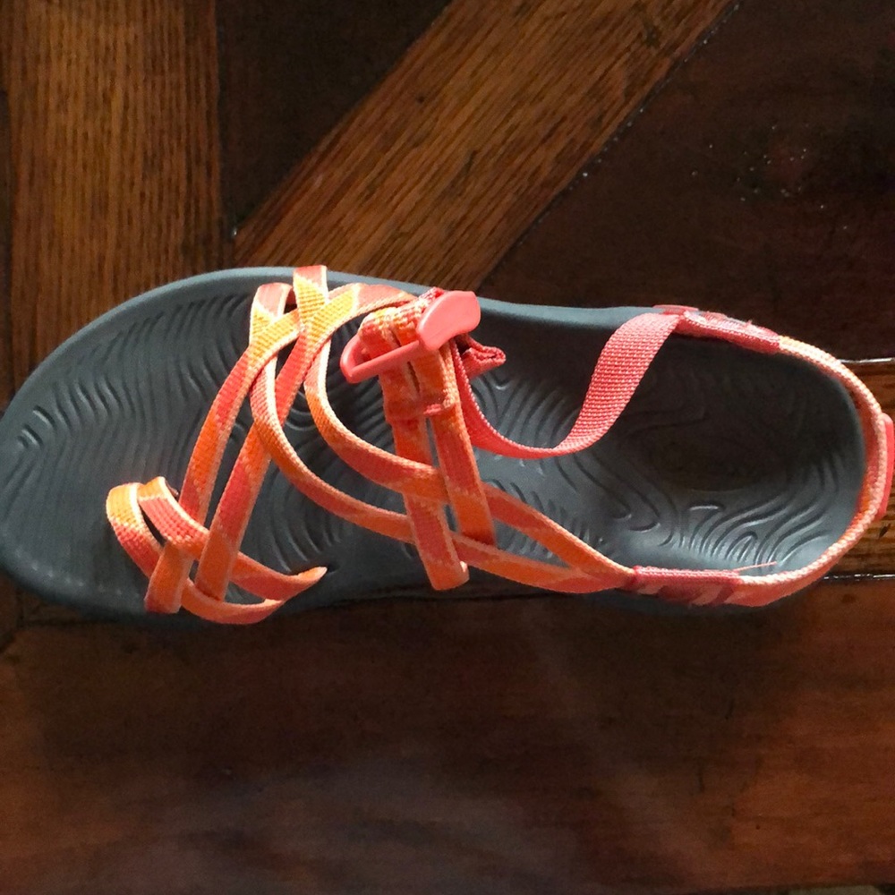 Womens New Chaco ZVOLV X2 size 6